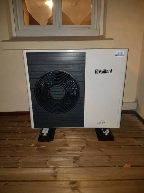 Pompe à chaleur VAILLANT arotherm avec ECS (1)
