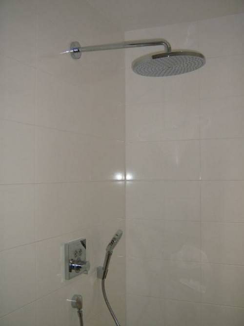 Salle de bains neuve (1)